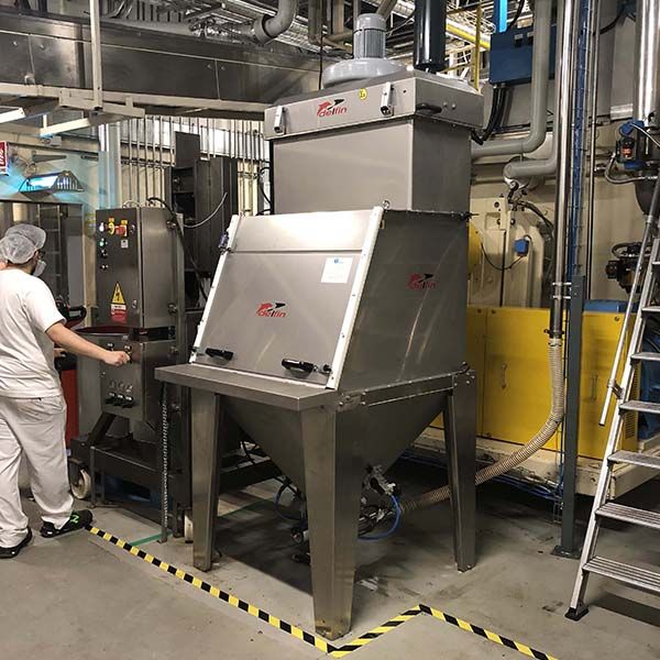 Svuota sacchi ventilata per scarico cacao in polvere