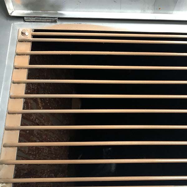 Svuota sacchi ventilata griglia scarico